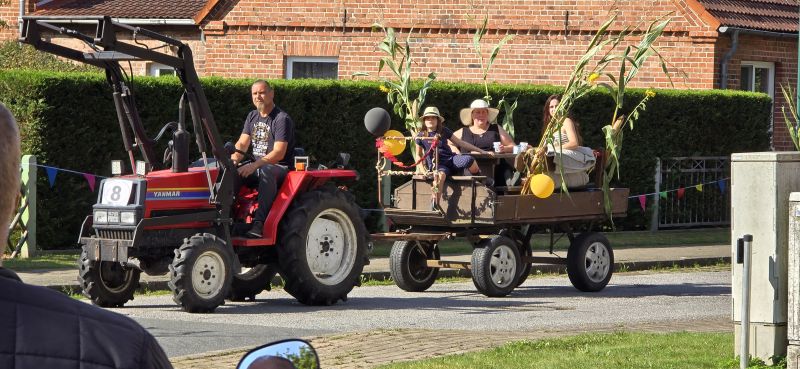 Erntefest in Rakow 2025 / g_3_0_20250920_141315.jpg