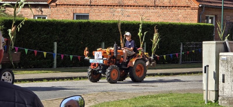 Erntefest in Rakow 2025 / g_3_0_20250920_141320.jpg